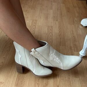 679- Altar'D State Simone Cowboy Bootie Size 7.5 NWT